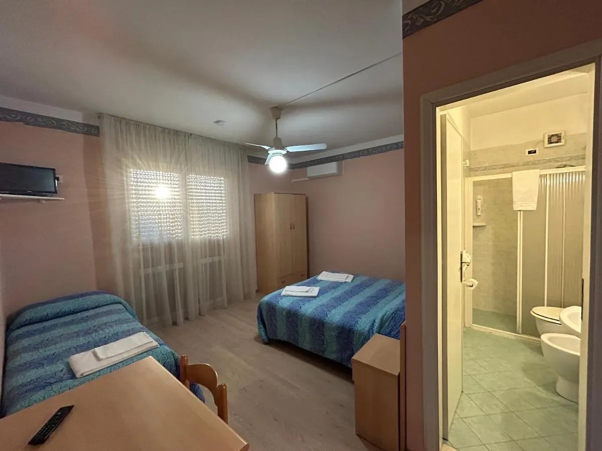 Hotel Marnie Massarosa 0*,