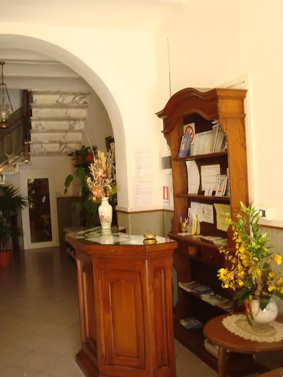 Hotel Marnie Massarosa